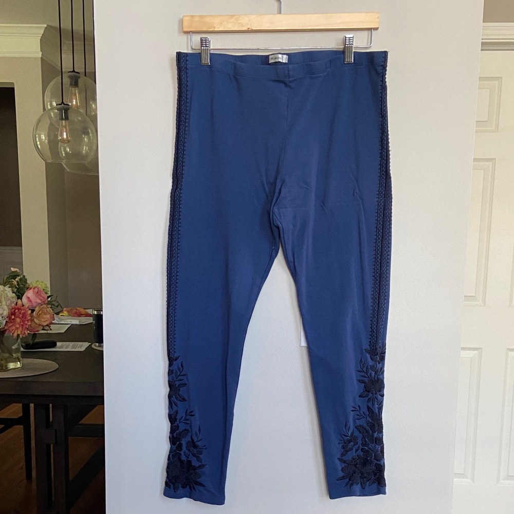 Johnny Was Leggings, Embroidered, Size L